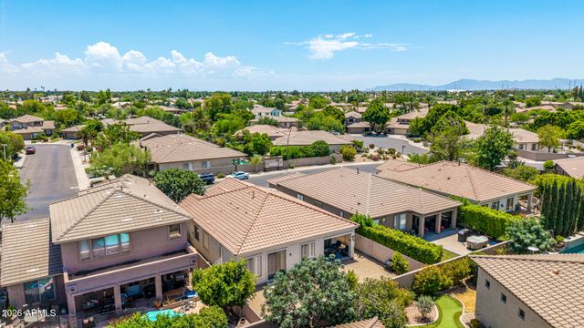 366 E KRISTA Way, Tempe, AZ 85284