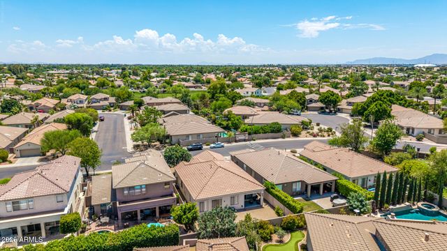 366 E KRISTA Way, Tempe, AZ 85284