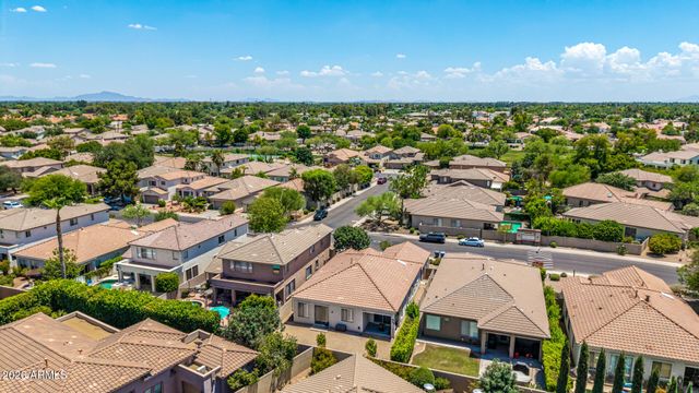 366 E KRISTA Way, Tempe, AZ 85284