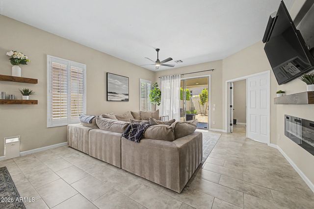 366 E KRISTA Way, Tempe, AZ 85284