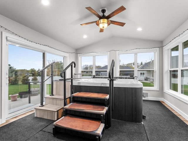 1625 Drusillas WAY, Green Bay, WI 54313
