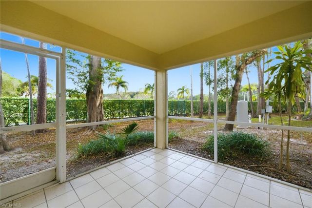 9570 Crescent Garden DR A102, Naples, FL 34109