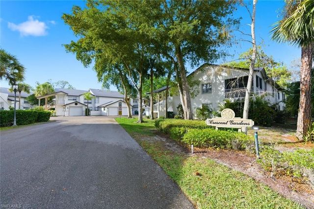 9570 Crescent Garden DR A102, Naples, FL 34109