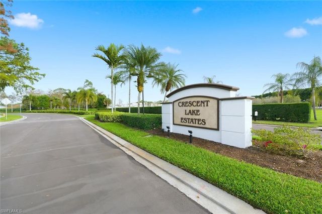 9570 Crescent Garden DR A102, Naples, FL 34109