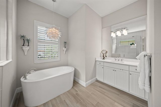 939 RIVER WIND CIRCLE, Bradenton, FL 34212