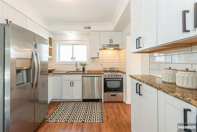 35 Howe Avenue, Montclair, NJ 07042