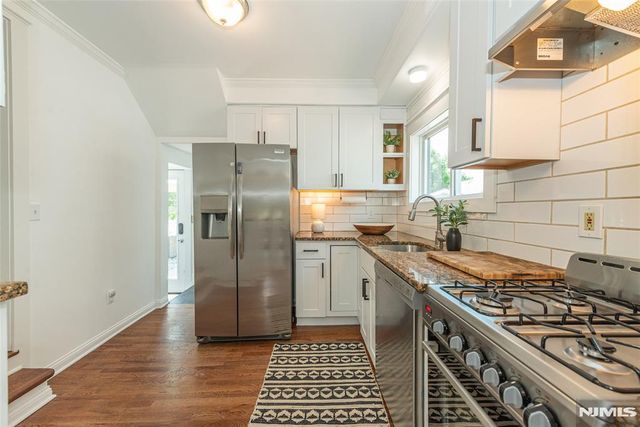 35 Howe Avenue, Montclair, NJ 07042