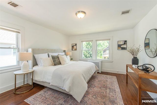 35 Howe Avenue, Montclair, NJ 07042
