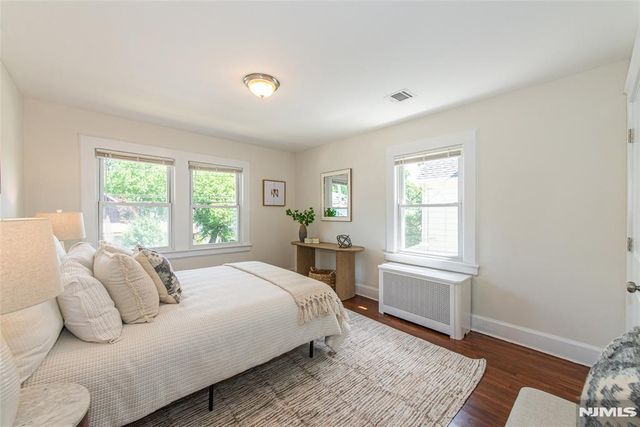 35 Howe Avenue, Montclair, NJ 07042