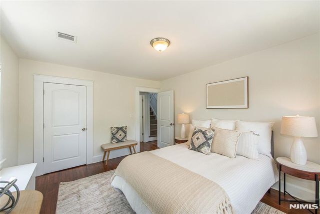 35 Howe Avenue, Montclair, NJ 07042