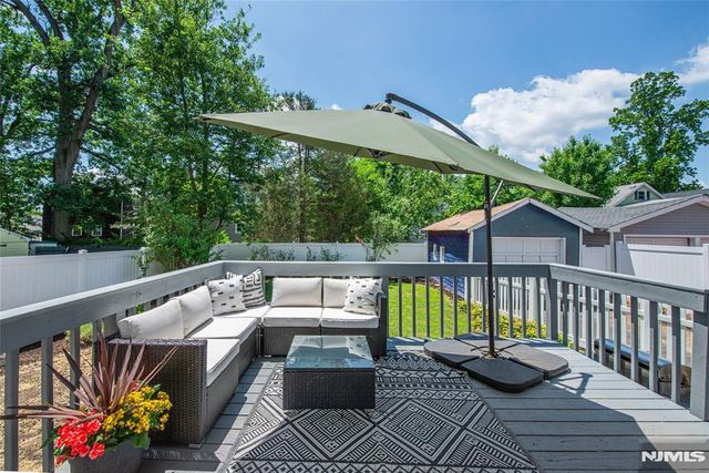35 Howe Avenue, Montclair, NJ 07042