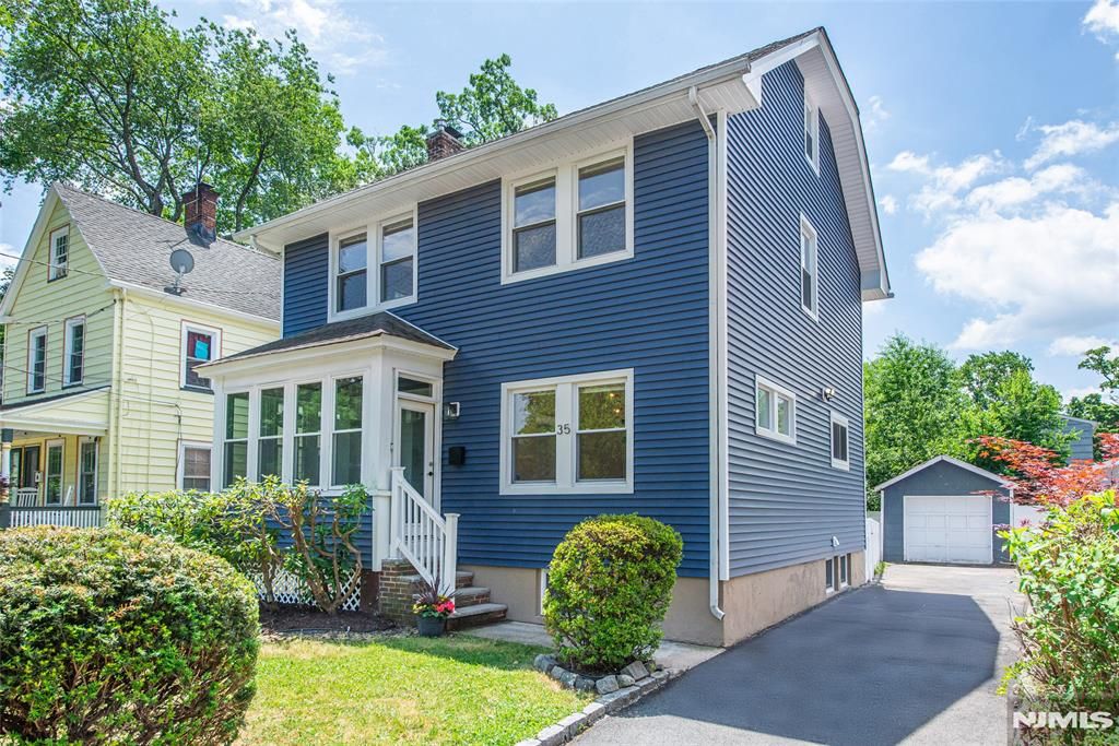 35 Howe Avenue, Montclair, NJ 07042