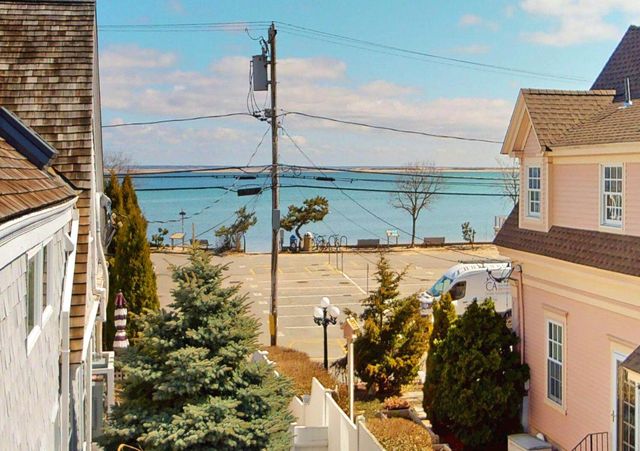 54 Commercial Street UNIT 5, Provincetown, MA 02657