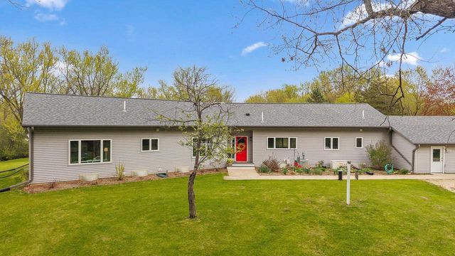 W5472 County Road B, Rio, WI 53960