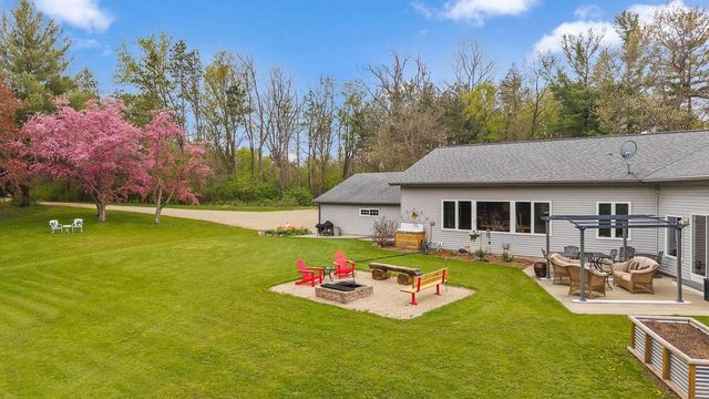 W5472 County Road B, Rio, WI 53960