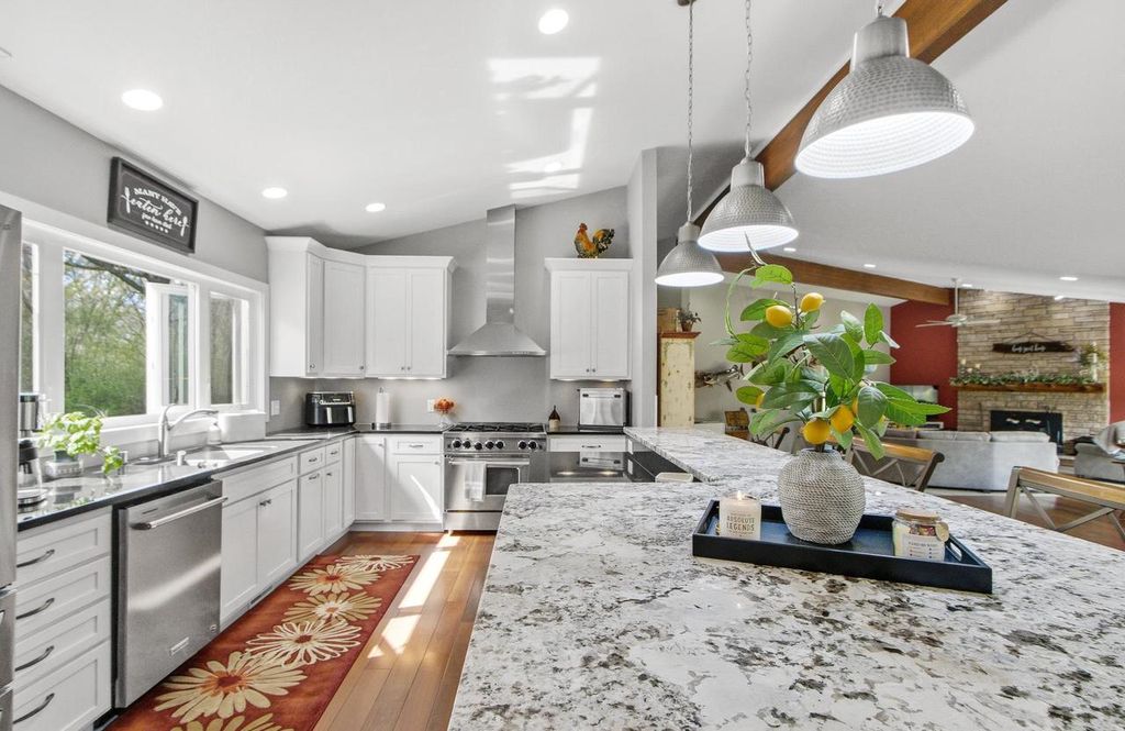 W5472 County Road B, Rio, WI 53960