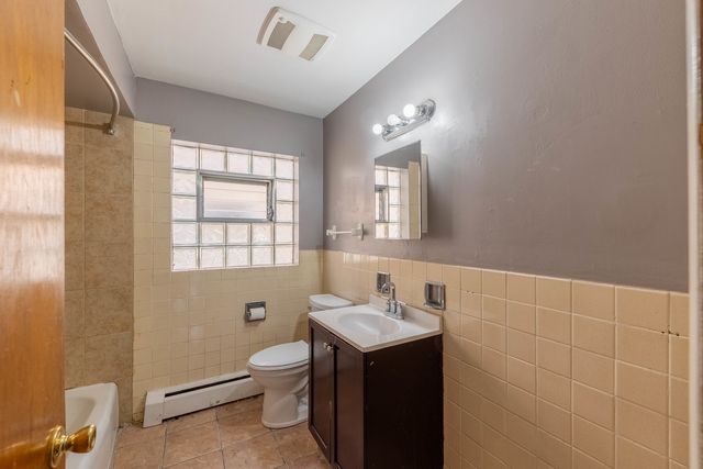 4634 W 47th Street 1, Chicago, IL 60632