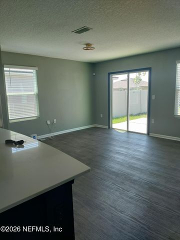 4260 HEMLOCK Street, Jacksonville, FL 32218