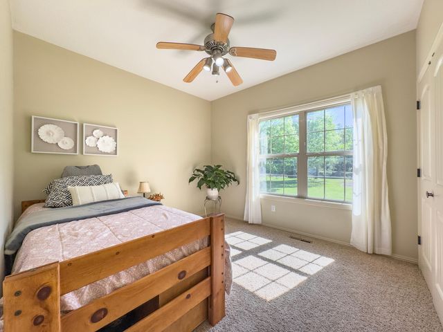 555 E Farm Road 84, Springfield, MO 65803