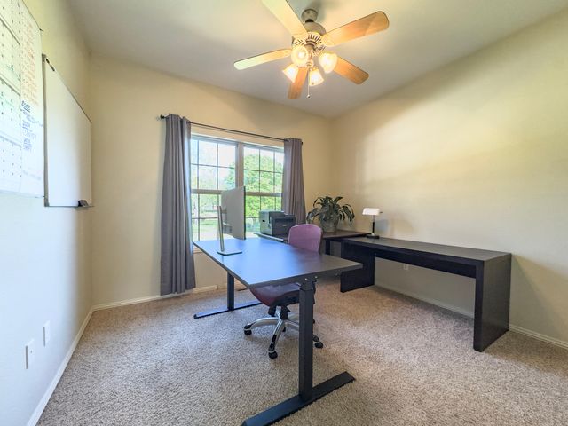 555 E Farm Road 84, Springfield, MO 65803