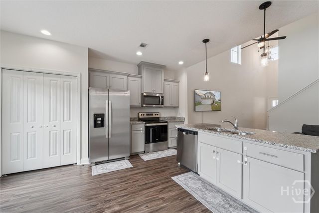 1078 Grayson Avenue, Hinesville, GA 31313