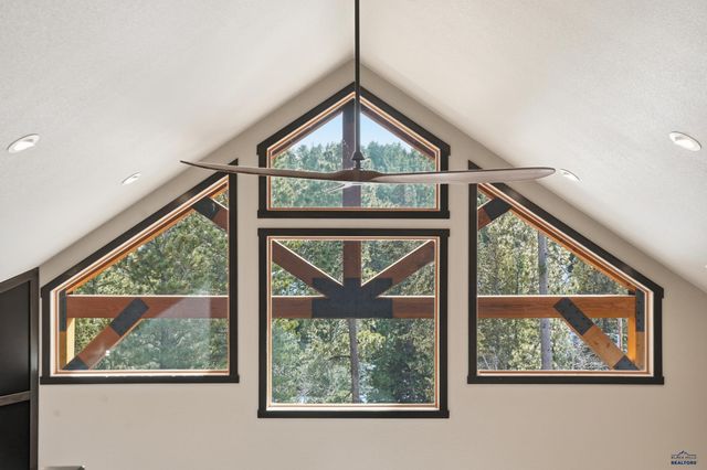 21336 TRAILSIDE RD, Lead, SD 57754