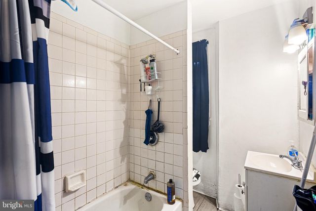 4758 OAKMONT ST, Philadelphia, PA 19136