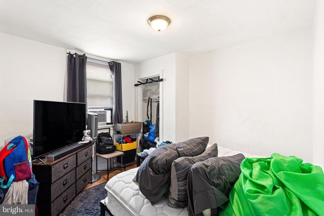 4758 OAKMONT ST, Philadelphia, PA 19136