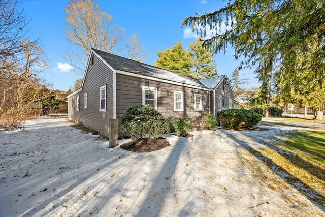216 Boston Rd, Southborough, MA 01772