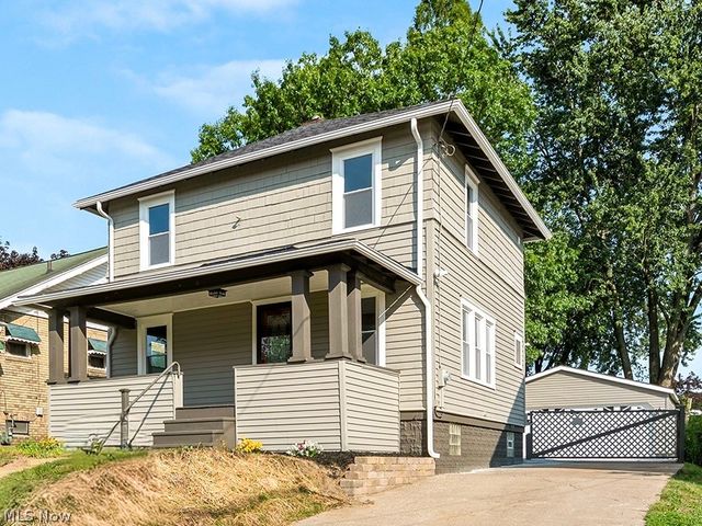 677 Eastland Avenue, Akron, OH 44305