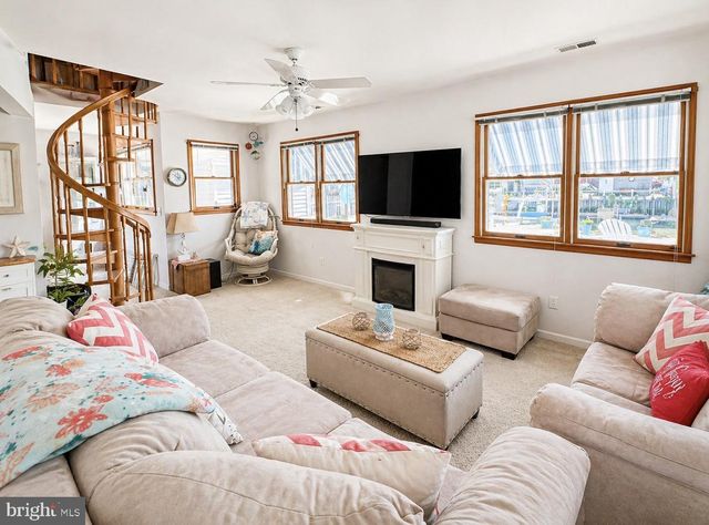 104 E THAMES RD, Little Egg Harbor Twp, NJ 08087