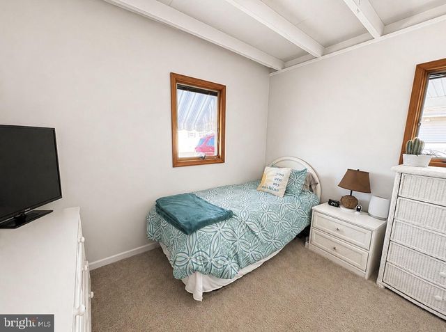 104 E THAMES RD, Little Egg Harbor Twp, NJ 08087