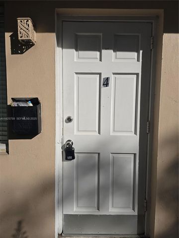 1942 Monroe St 4, Hollywood, FL 33020