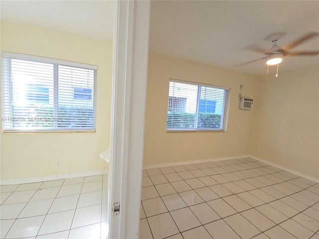 1942 Monroe St 4, Hollywood, FL 33020