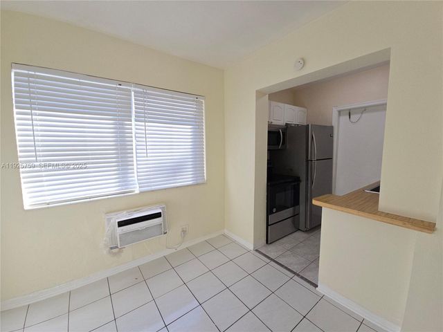 1942 Monroe St 4, Hollywood, FL 33020