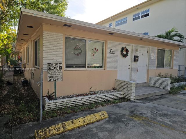 1942 Monroe St 4, Hollywood, FL 33020