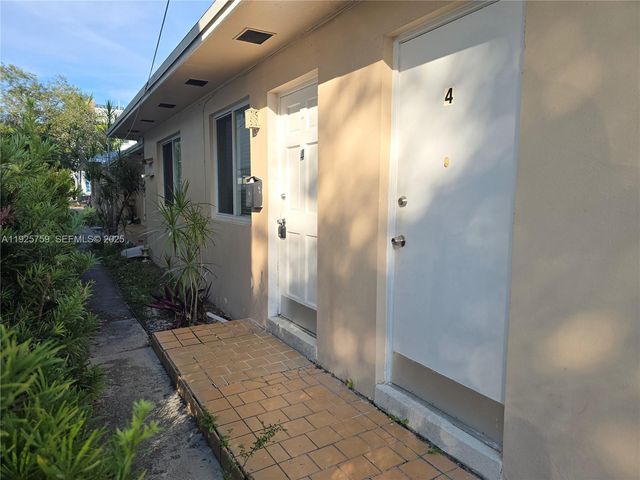 1942 Monroe St 4, Hollywood, FL 33020