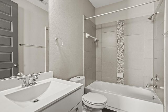 14105 N Lake Branch Lane Lane, Houston, TX 77044