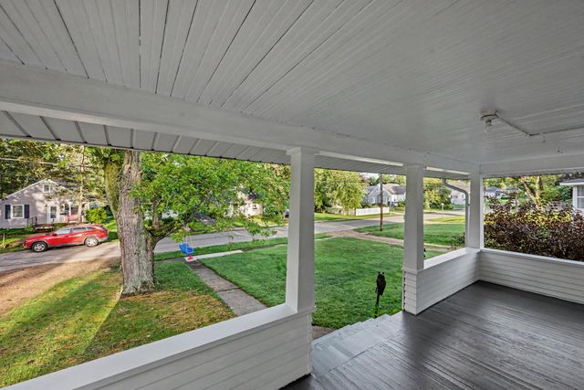 126 Gilkison Avenue, Kalamazoo Twp, MI 49006