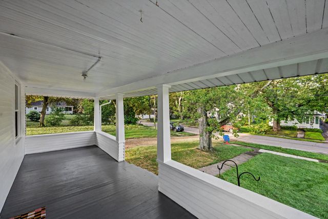 126 Gilkison Avenue, Kalamazoo Twp, MI 49006