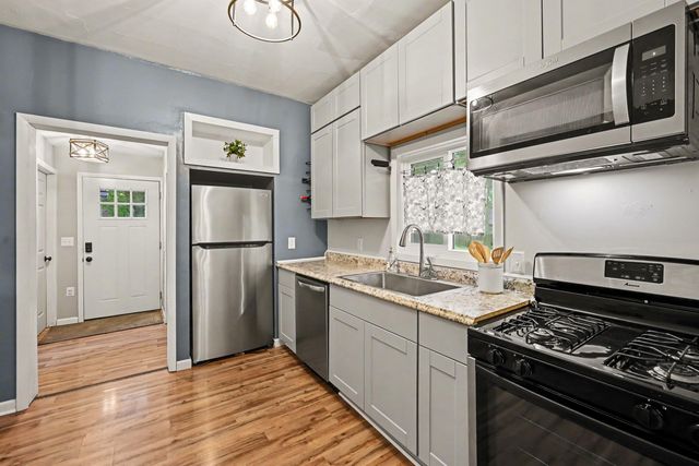 126 Gilkison Avenue, Kalamazoo Twp, MI 49006
