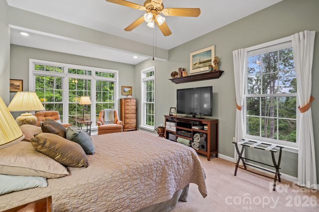 21 Four Oaks Drive, Arden, NC 28704
