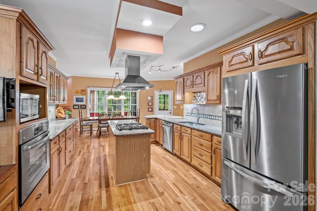 21 Four Oaks Drive, Arden, NC 28704
