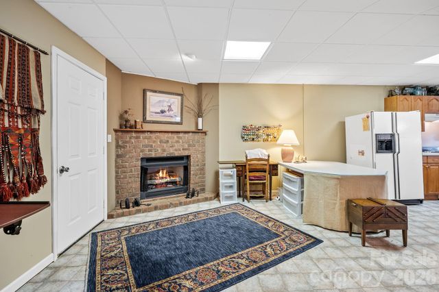 21 Four Oaks Drive, Arden, NC 28704