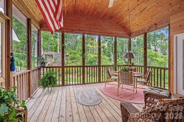 21 Four Oaks Drive, Arden, NC 28704