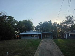 1011 Park Drive, Denison, TX 75020