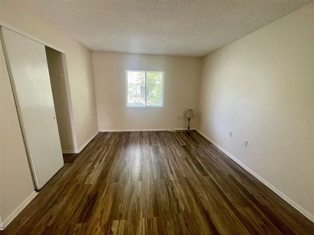 2745 HIDDEN LAKE BOULEVARD D, Sarasota, FL 34237
