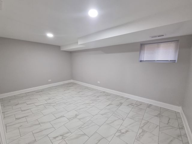 309 S 8th Avenue, Maywood, IL 60153