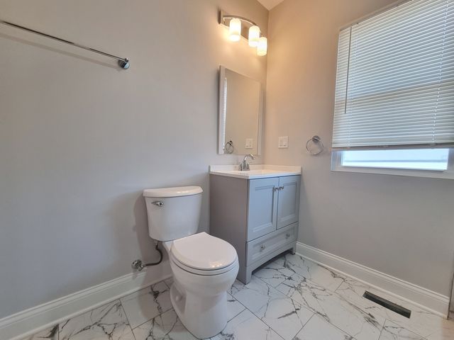 309 S 8th Avenue, Maywood, IL 60153