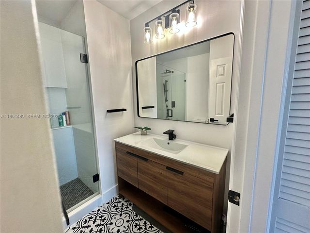 18715 NW 1st Street, Pembroke Pines, FL 33029